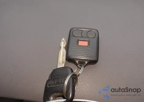 2000 Ford F-150 z USA, uszkodzony, nr VIN 1FTRX18L3YNA61333